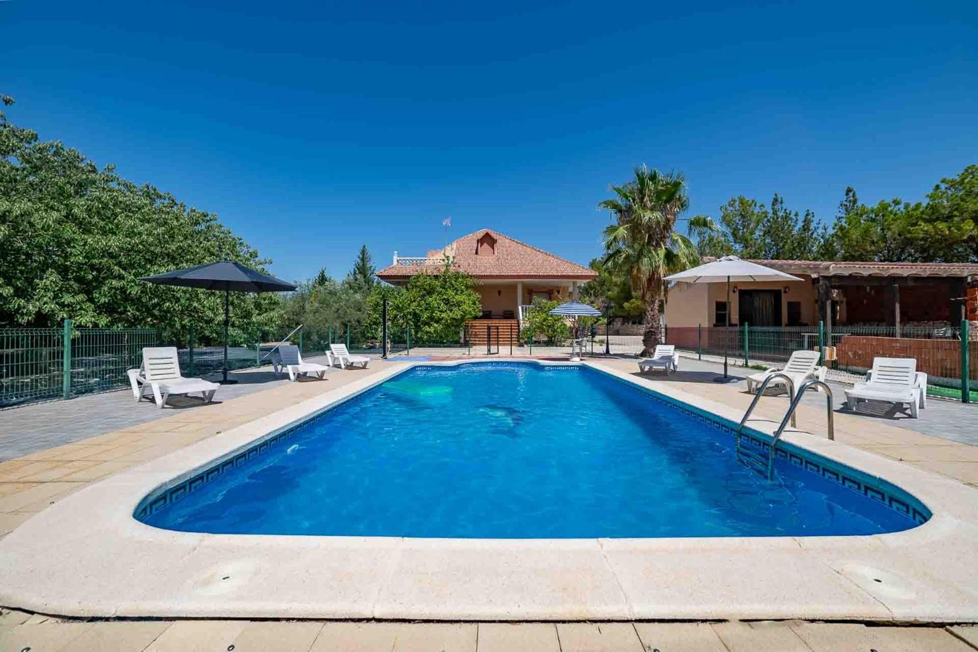 En Con Piscina En De 5000 M2 Country house Moratalla (Murcia)