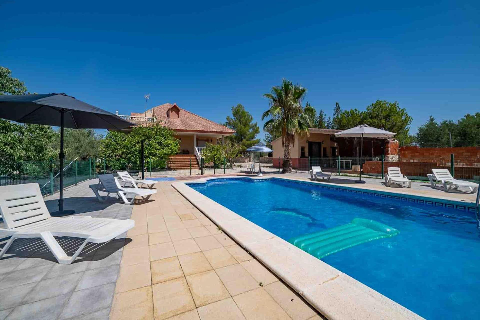 En Con Piscina En De 5000 M2 Moratalla (Murcia)